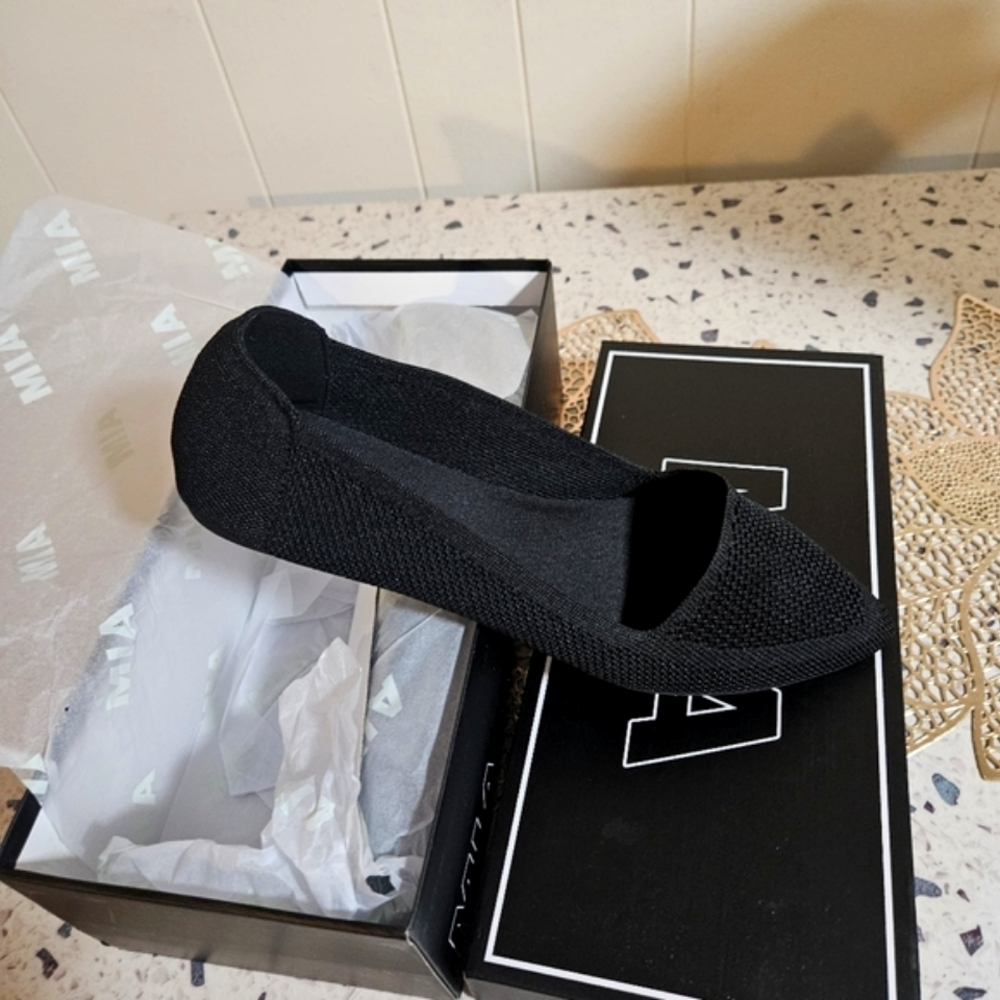 Mia Flat shoes